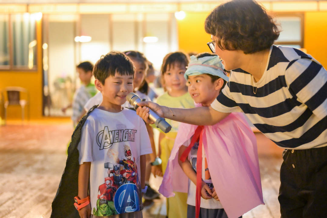 紅旗幼教集團(tuán)環(huán)保時(shí)裝秀  綠色迎亞運(yùn)暑期親子實(shí)踐活動(dòng) (1).jpg