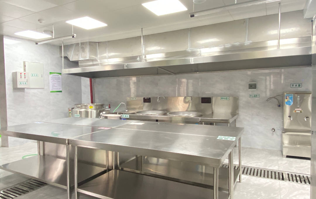 食堂.jpg 食堂.jpg